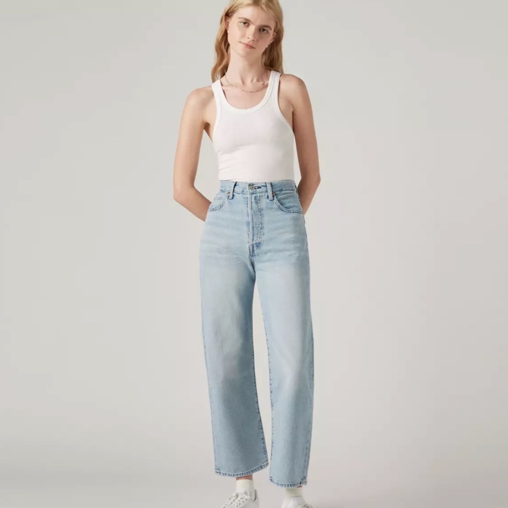 Levi's Women's Ribcage Straight Ankle Jeans - Picture 9 of 14